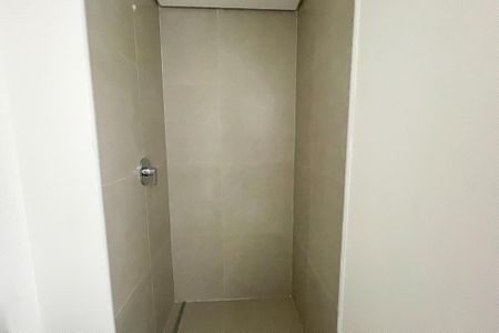 Apartamento à venda com 175m², 4 quartos e 2 vagas Apartamento à venda com 175m², 4 quartos e 2 vagasBanheiro da Suíte 1