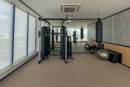 Apartamento à venda com 175m², 4 quartos e 2 vagas Apartamento à venda com 175m², 4 quartos e 2 vagasÁrea comum - Academia