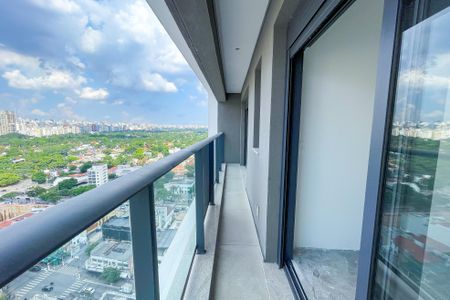 Apartamento à venda com 175m², 4 quartos e 2 vagas Apartamento à venda com 175m², 4 quartos e 2 vagasVaranda Suíte 1