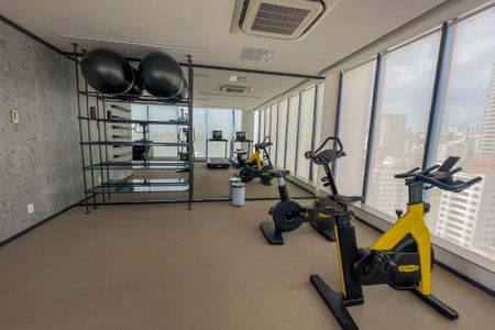 Apartamento à venda com 175m², 4 quartos e 2 vagas Apartamento à venda com 175m², 4 quartos e 2 vagasÁrea comum - Academia