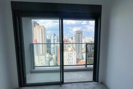 Apartamento à venda com 175m², 4 quartos e 2 vagas Apartamento à venda com 175m², 4 quartos e 2 vagasVaranda