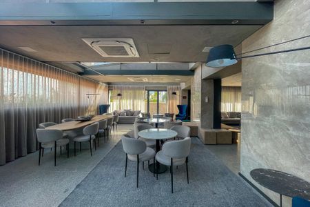 Apartamento à venda com 175m², 4 quartos e 2 vagas Apartamento à venda com 175m², 4 quartos e 2 vagasÁrea comum - Salão de festas