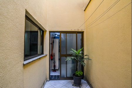 Apartamento à venda com 68m², 2 quartos e 2 vagasQuintal