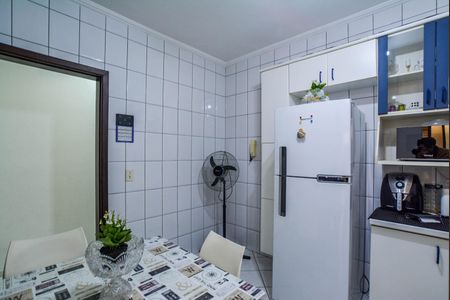Apartamento à venda com 68m², 2 quartos e 2 vagasCozinha e Área de Serviço