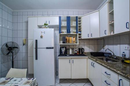 Apartamento à venda com 68m², 2 quartos e 2 vagasCozinha e Área de Serviço
