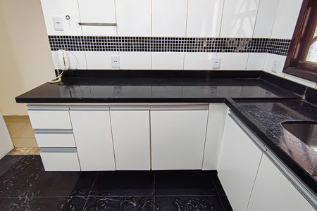 Casa de condomínio para alugar com 120m², 4 quartos e 1 vaga Casa de condomínio para alugar com 120m², 4 quartos e 1 vagacozinha