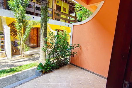 Casa de condomínio para alugar com 120m², 4 quartos e 1 vaga Casa de condomínio para alugar com 120m², 4 quartos e 1 vagafrenta de casa