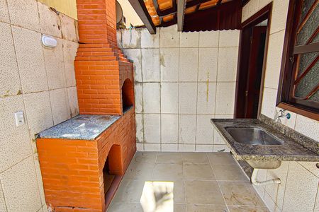 Casa de condomínio para alugar com 120m², 4 quartos e 1 vaga Casa de condomínio para alugar com 120m², 4 quartos e 1 vagaarea de serviço - churrasqueira