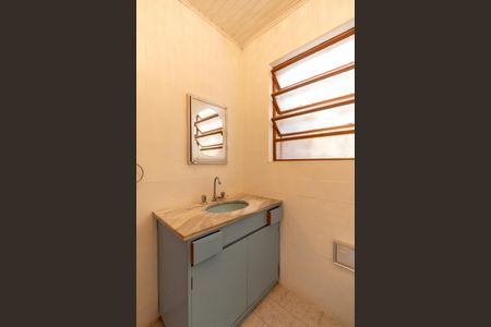 Casa à venda com 200m², 3 quartos e 2 vagasBanheiro Social