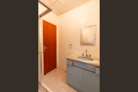 Casa à venda com 200m², 3 quartos e 2 vagasBanheiro Social