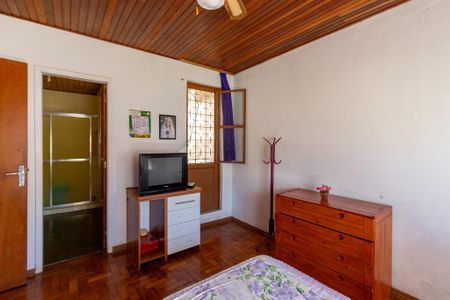 Casa à venda com 200m², 3 quartos e 2 vagasSuíte