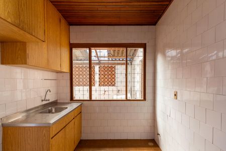 Casa à venda com 200m², 3 quartos e 2 vagasCozinha