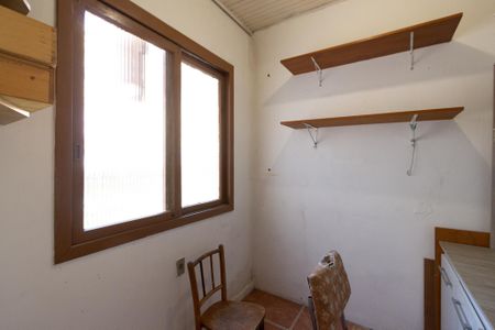 Casa à venda com 200m², 3 quartos e 2 vagasQuarto de Serviço