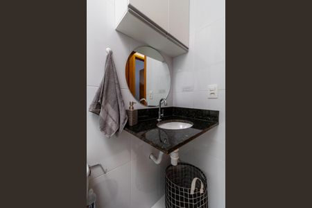 Casa à venda com 120m², 3 quartos e 2 vagas Casa à venda com 120m², 3 quartos e 2 vagasBanheiro