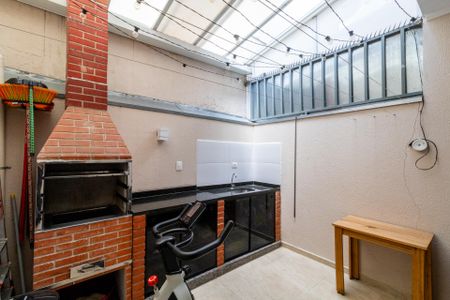 Casa à venda com 120m², 3 quartos e 2 vagas Casa à venda com 120m², 3 quartos e 2 vagasChurrasqueira