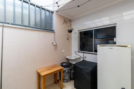 Casa à venda com 120m², 3 quartos e 2 vagas Casa à venda com 120m², 3 quartos e 2 vagasÁrea de Serviço