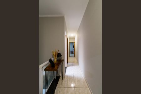 Casa à venda com 120m², 3 quartos e 2 vagas Casa à venda com 120m², 3 quartos e 2 vagasCorredor