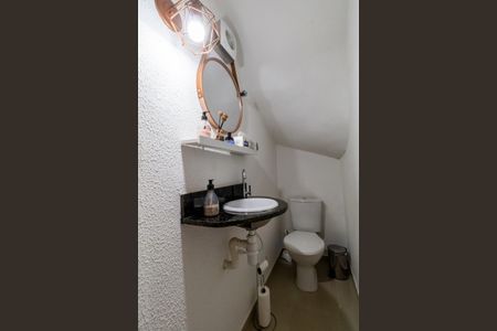 Casa à venda com 120m², 3 quartos e 2 vagas Casa à venda com 120m², 3 quartos e 2 vagasLavabo