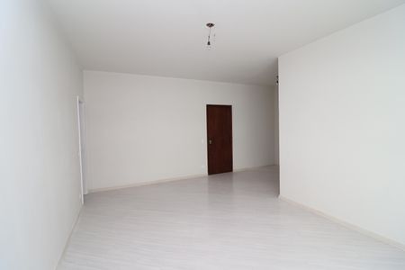 Apartamento para alugar com 111m², 3 quartos e 2 vagasSala