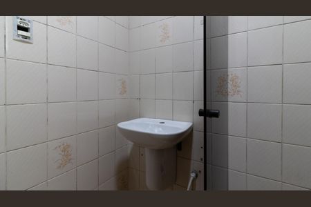 Casa para alugar com 75m², 3 quartos e 1 vaga Casa para alugar com 75m², 3 quartos e 1 vagaBanheiro