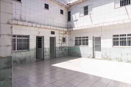 Casa para alugar com 210m², 3 quartos e 5 vagas Casa para alugar com 210m², 3 quartos e 5 vagasQuintal