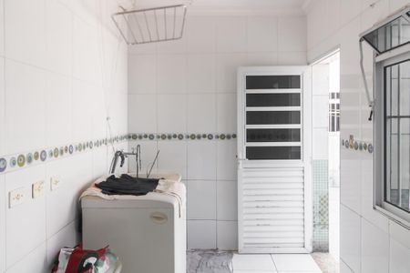 Casa para alugar com 210m², 3 quartos e 5 vagas Casa para alugar com 210m², 3 quartos e 5 vagasÁrea de Serviço