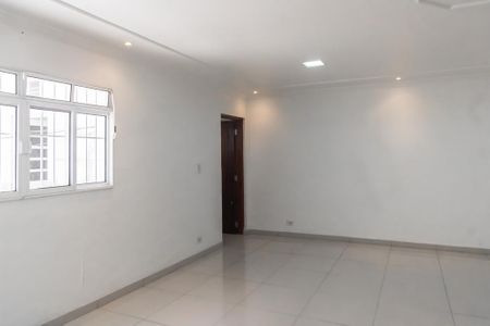 Casa para alugar com 210m², 3 quartos e 5 vagas Casa para alugar com 210m², 3 quartos e 5 vagasSala