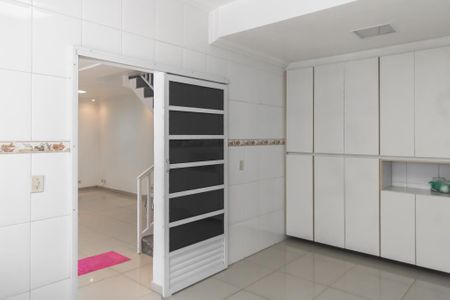 Casa para alugar com 210m², 3 quartos e 5 vagas Casa para alugar com 210m², 3 quartos e 5 vagasCozinha