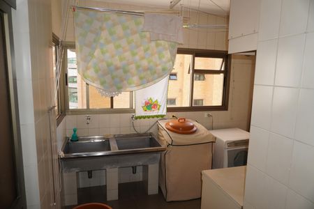 Apartamento à venda com 305m², 4 quartos e 4 vagasÁrea de serviço