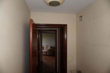 Apartamento à venda com 305m², 4 quartos e 4 vagasCorredor