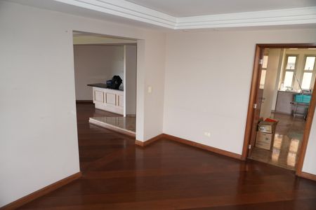 Apartamento à venda com 305m², 4 quartos e 4 vagasSala 3