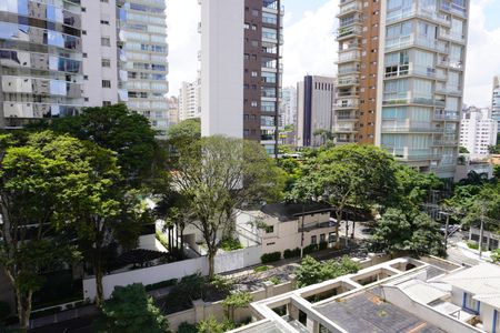 Apartamento à venda com 305m², 4 quartos e 4 vagasÁrea de serviço