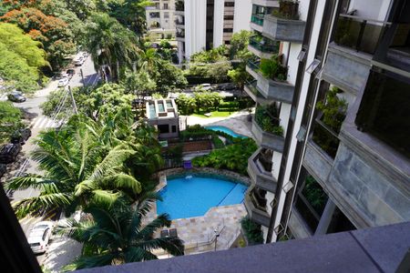 Apartamento à venda com 305m², 4 quartos e 4 vagasSala 2