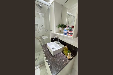 Apartamento à venda com 78m², 2 quartos e 1 vagaBanheiro da Suíte