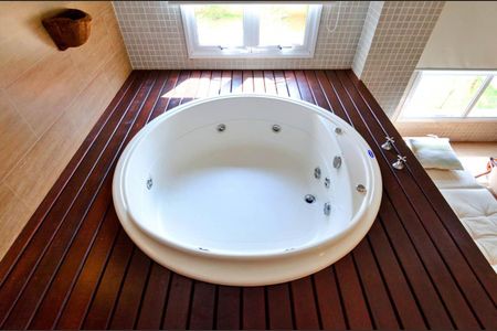 Apartamento à venda com 78m², 2 quartos e 1 vagaSpa