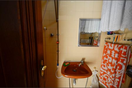 Apartamento à venda com 100m², 2 quartos e 2 vagasBanheiro de Serviço