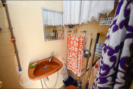 Apartamento à venda com 100m², 2 quartos e 2 vagasBanheiro de Serviço