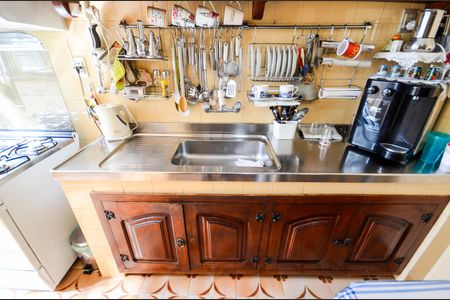 Apartamento à venda com 100m², 2 quartos e 2 vagasCozinha