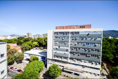 Apartamento à venda com 100m², 2 quartos e 2 vagasVista da Sala