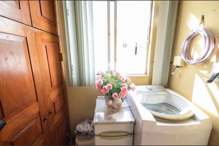 Apartamento à venda com 100m², 2 quartos e 2 vagasÁrea de Serviço