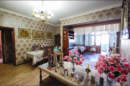 Apartamento à venda com 100m², 2 quartos e 2 vagasSala