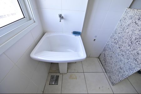 Apartamento para alugar com 56m², 2 quartos e 1 vaga Apartamento para alugar com 56m², 2 quartos e 1 vagaÁrea de Serviço