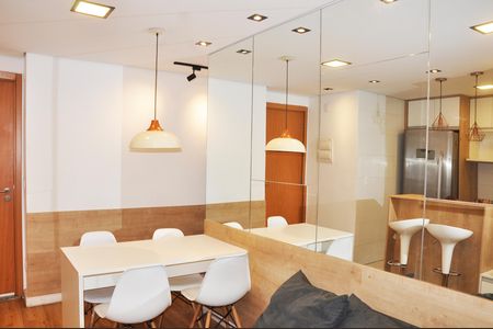 Apartamento para alugar com 44m², 2 quartos e 1 vagaDetalhe - Sala