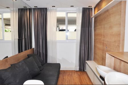 Apartamento para alugar com 44m², 2 quartos e 1 vaga Sala