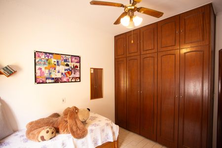 Casa à venda com 220m², 4 quartos e 3 vagas Casa à venda com 220m², 4 quartos e 3 vagasQUARTO 3