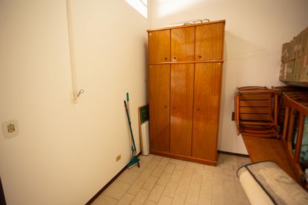 Casa à venda com 220m², 4 quartos e 3 vagas Casa à venda com 220m², 4 quartos e 3 vagasQUARTO 4