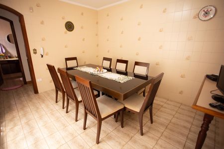 Casa à venda com 220m², 4 quartos e 3 vagas Casa à venda com 220m², 4 quartos e 3 vagasCOPA