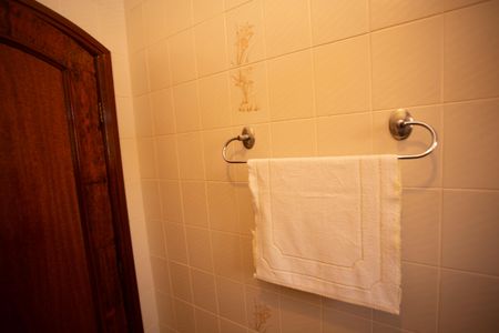 Casa à venda com 220m², 4 quartos e 3 vagas Casa à venda com 220m², 4 quartos e 3 vagasBANHEIRO QUARTO 1