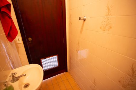 Casa à venda com 220m², 4 quartos e 3 vagas Casa à venda com 220m², 4 quartos e 3 vagasLAVABO