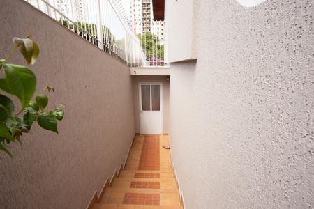 Casa à venda com 220m², 4 quartos e 3 vagas Casa à venda com 220m², 4 quartos e 3 vagasÁREA EXTERNA
